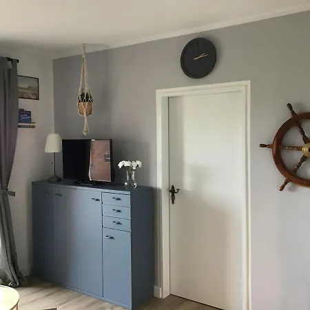 Liebevoll Eingerichtete Ferienwohnung Luettje Koje Dornum Esterno foto